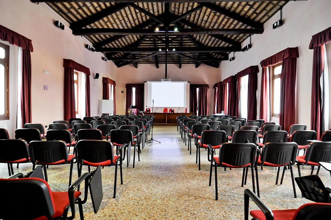 فندق Isola Di San Servolo - Centro Soggiorno البندقية